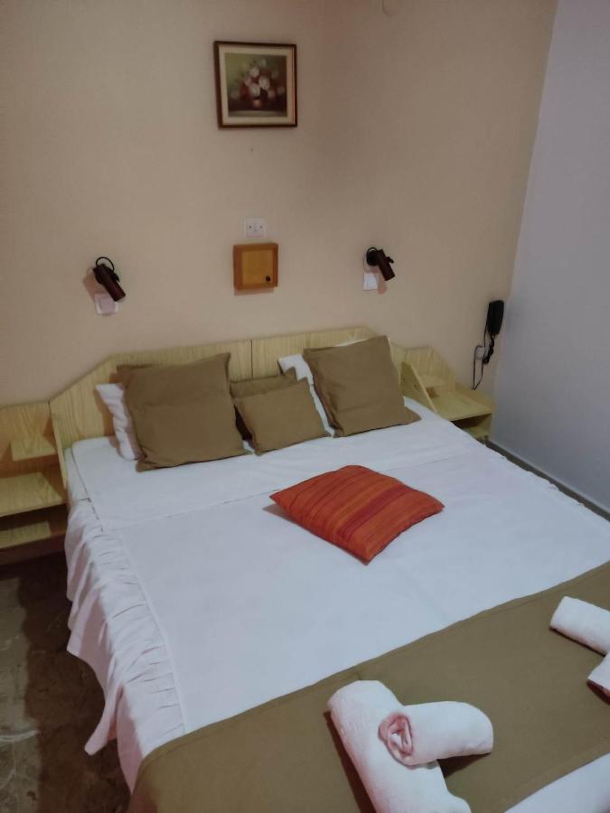 Kissandros Hotel Agia Galini  Exterior photo